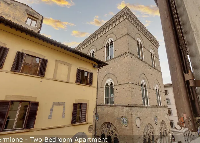 Mamo Florence - Calzaiuoli Apartment
